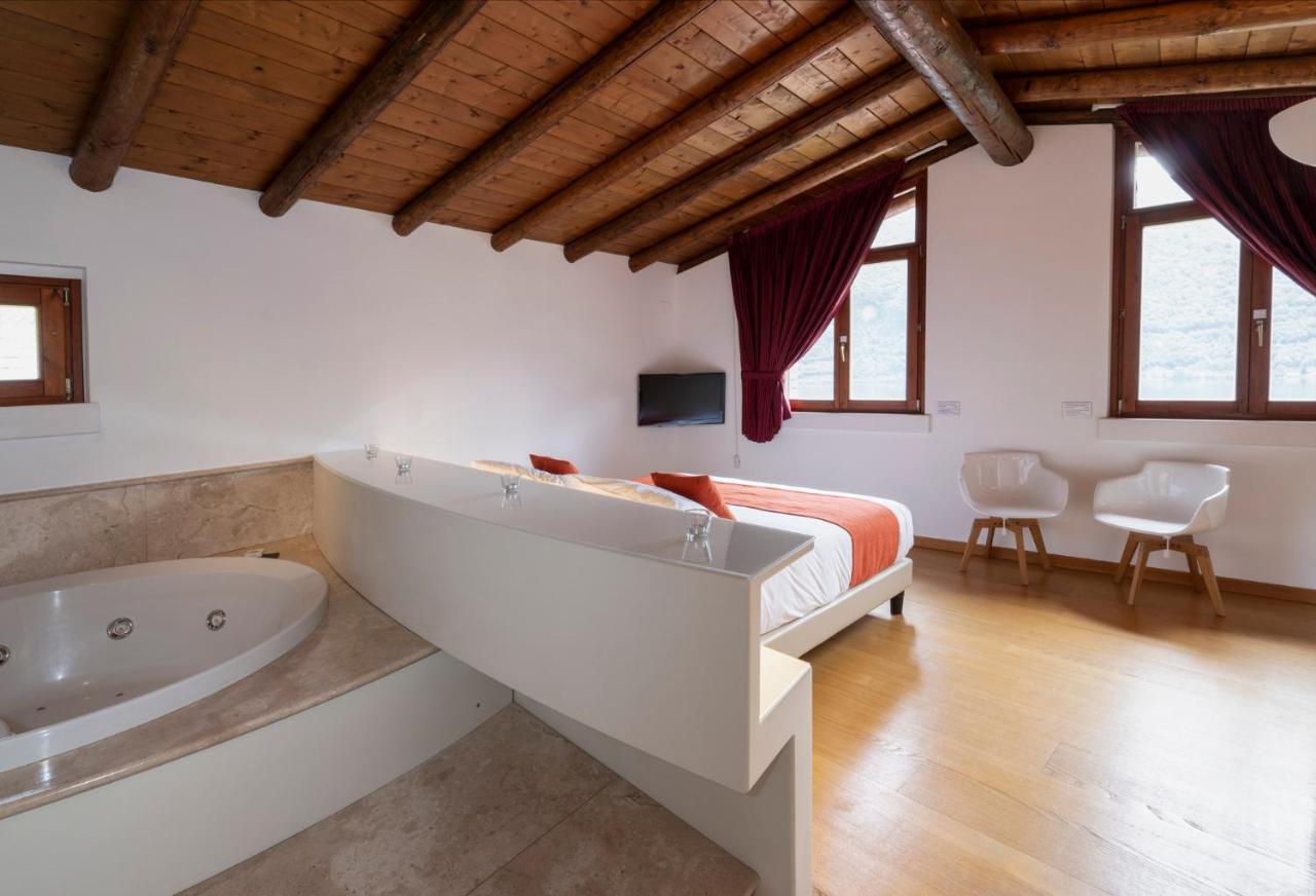 One-Bedroom Chalet,1430093902:JPEG